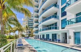 住宅 – 美国，佛罗里达，Surfside. $960,000