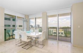 公寓大厦 – 美国，佛罗里达，迈阿密滩. $1,199,000