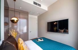 2-室的 公寓在共管公寓 Watthana, 泰国. $958,000