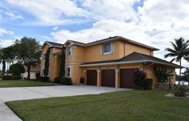 市内独栋房屋 – 美国，佛罗里达，Broward，Pembroke Pines. $1,050,000