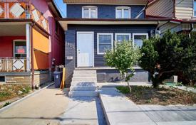 3-室的 住宅 Dufferin Street, 加拿大. C$1,419,000