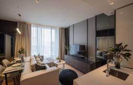 1-室的 公寓在共管公寓 Khlong Toei, 泰国. $516,000