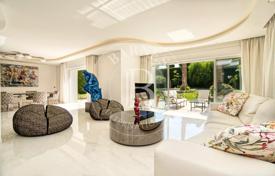 别墅 – 法国，蔚蓝海岸（法国里维埃拉），昂蒂布. 3,500,000€