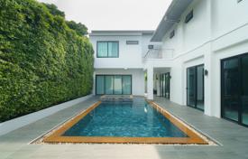 8-室的 山庄 1580 m² Thalang, 泰国. $901,000