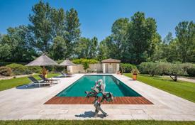 别墅 – 法国，普罗旺斯 - 阿尔卑斯 - 蔚蓝海岸，罗讷河口省，Saint-Rémy-de-Provence. 2,850,000€