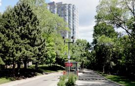 6-室的 住宅 York, 加拿大. C$794,000