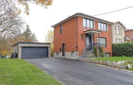 市内独栋房屋 – 加拿大，安大略，多伦多，北约克. C$1,917,000