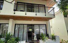 3-室的 联排别墅 220 m² Choengmon Beach, 泰国. $332,000