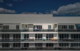 公寓大厦 – 美国，佛罗里达，Hallandale Beach. $2,499,000