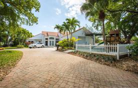 别墅 – 美国，佛罗里达，好莱坞. 2,056,000€