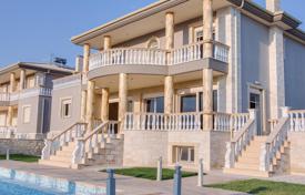 市内独栋房屋 – 希腊，马其顿和色雷斯，哈尔基迪基（哈尔基迪基）. 730,000€