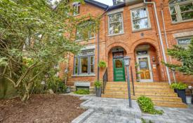 联排别墅 – 加拿大，安大略，多伦多，Old Toronto. C$1,262,000