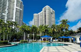 公寓大厦 – 美国，佛罗里达，阿文图拉，Yacht Club Drive. $995,000