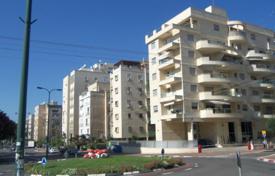 住宅 – 以色列，Center District，内坦亚. $545,000