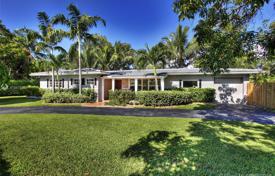 别墅 – 美国，佛罗里达，South Miami. $735,000