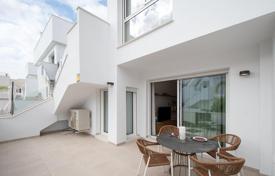 3-室的 住宅 93 m² Pilar de la Horadada, 西班牙. 310,000€