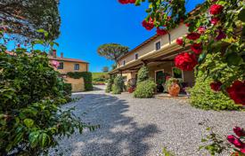 30-室的 山庄 1320 m² Montaione, 意大利. 3,500,000€