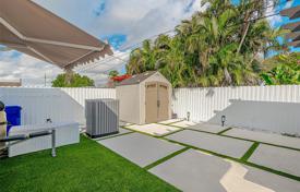 市内独栋房屋 – 美国，佛罗里达，Broward，Pembroke Pines. $699,000