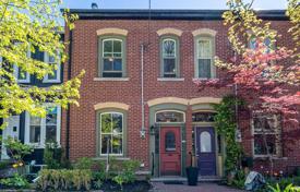 联排别墅 – 加拿大，安大略，多伦多，Old Toronto. C$1,782,000
