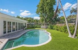 市内独栋房屋 – 美国，佛罗里达，迈阿密. $1,950,000