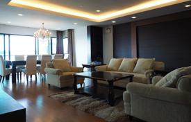 3-室的 公寓在共管公寓 Sathon, 泰国. $2,740 /周