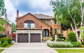 市内独栋房屋 – 加拿大，安大略，多伦多，斯卡伯勒. C$1,609,000