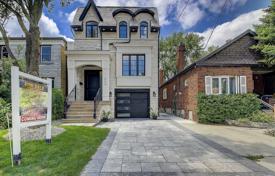 市内独栋房屋 – 加拿大，安大略，多伦多，East York. C$2,127,000