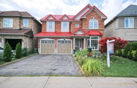 市内独栋房屋 – 加拿大，安大略，多伦多，斯卡伯勒. C$1,291,000