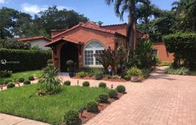 别墅 – 美国，佛罗里达，科勒尔盖布尔斯. $850,000