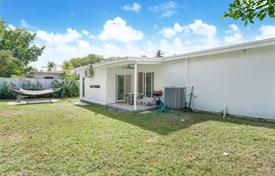市内独栋房屋 – 美国，佛罗里达，North Miami Beach. $699,000