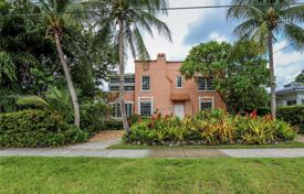 市内独栋房屋 – 美国，佛罗里达，迈阿密滩. $3,000,000