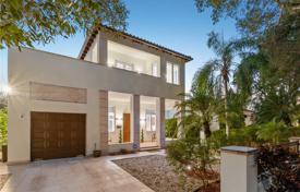 市内独栋房屋 – 美国，佛罗里达，科勒尔盖布尔斯. $1,795,000