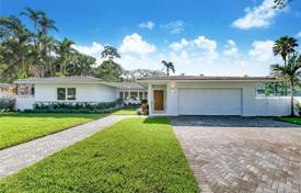 别墅 – 美国，佛罗里达，迈阿密. $2,395,000