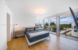 公寓大厦 – 美国，佛罗里达，Bay Harbor Islands. $869,000