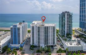 公寓大厦 – 美国，佛罗里达，迈阿密，柯林斯大道. $998,000