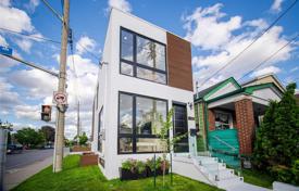 市内独栋房屋 – 加拿大，安大略，多伦多，Woodbine Avenue. C$2,232,000