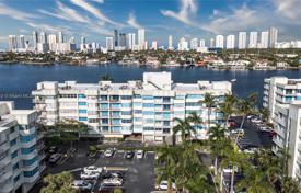 公寓大厦 – 美国，佛罗里达，North Miami Beach. 328,000€