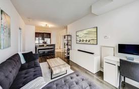 2-室的 住宅 Fleet Street, 加拿大. C$1,237,000