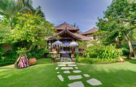6-室的 山庄 2700 m² 巴东, 印度尼西亚, 印尼. $6,300 /周