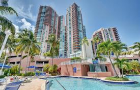 住宅 – 美国，佛罗里达，阿文图拉. $889,000