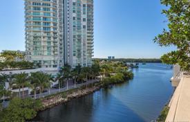 住宅 – 美国，佛罗里达，阳光岛海滩. $998,000