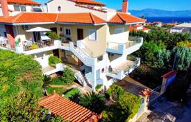 住宅 – 希腊，伯罗奔尼撒. 225,000€
