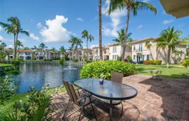 别墅 – 美国，佛罗里达，阿文图拉. $1,266,000
