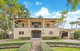 市内独栋房屋 – 美国，佛罗里达，迈阿密滩. $3,800,000