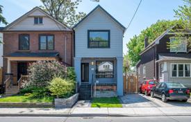 市内独栋房屋 – 加拿大，安大略，多伦多，East York. C$1,152,000
