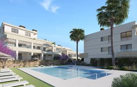 3-室的 住宅 89 m² 埃斯特波纳, 西班牙. 372,000€