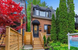 联排别墅 – 加拿大，安大略，多伦多，Logan Avenue. C$1,921,000