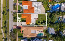 市内独栋房屋 – 美国，佛罗里达，迈阿密滩. $3,400,000