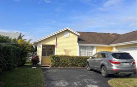 市内独栋房屋 – 美国，佛罗里达，迈阿密，West End. $611,000