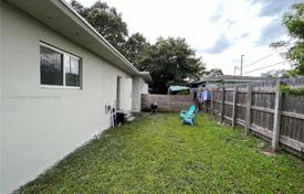 住宅 – 美国，佛罗里达，North Miami. $2,050,000